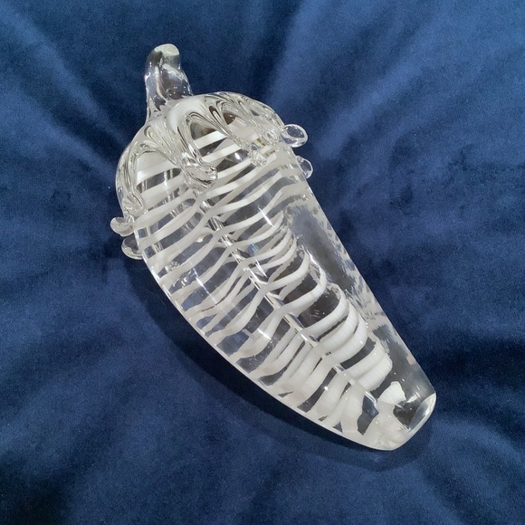 HAND BLOWN ART GLASS PAPERWEIGHT - Picture 2 of 12